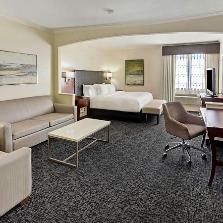 Best Western Plus Downtown Inn & Suites Houston Exterior photo