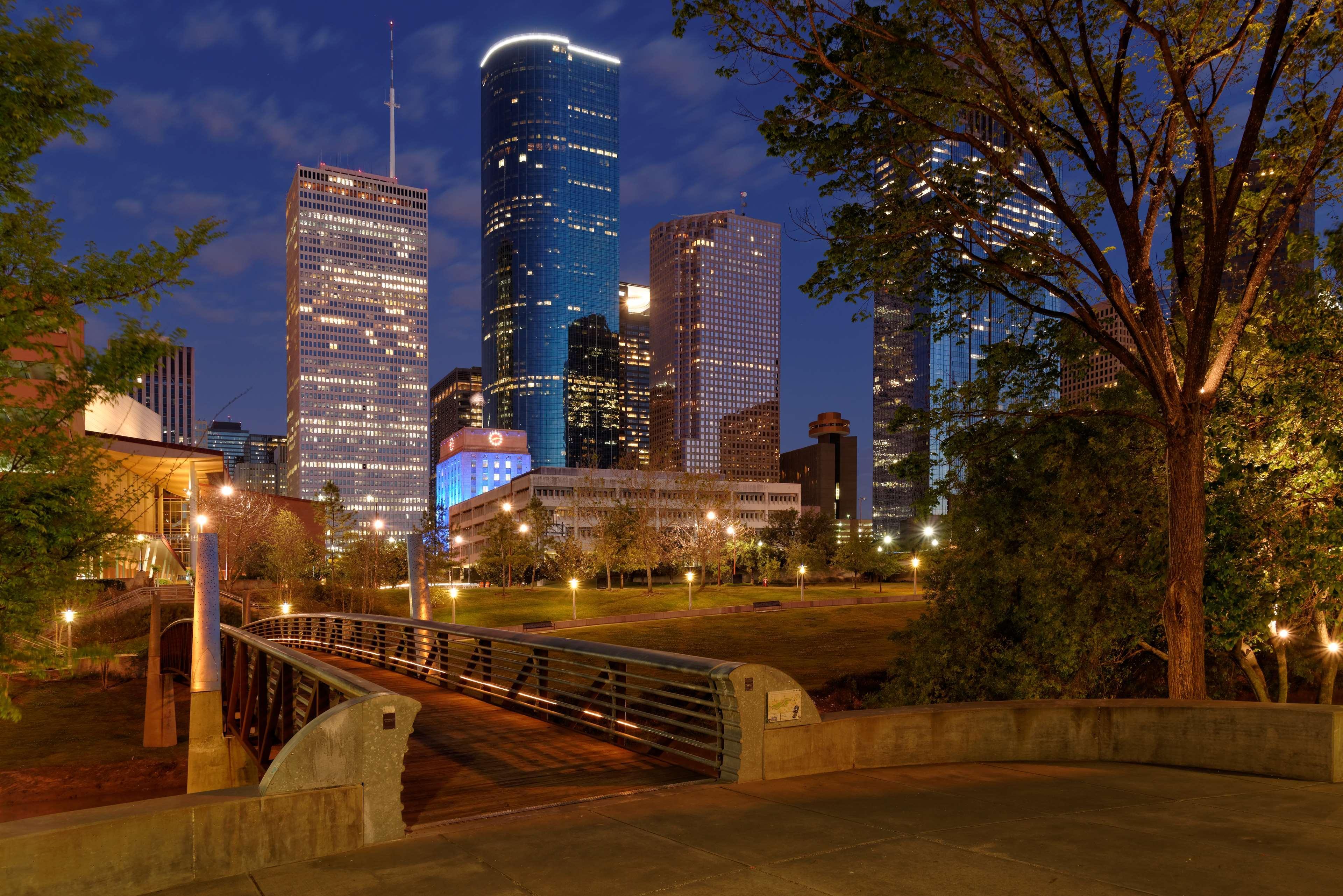 Best Western Plus Downtown Inn & Suites Houston Exterior photo